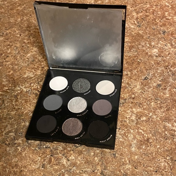 🖤🩶New! Colourpop Smoke Show Eyeshadow Palette - Picture 8 of 13